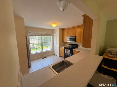 Tiny photo for 15 Freedom Way #32, East Lyme, CT 06357 (MLS # 24176869)