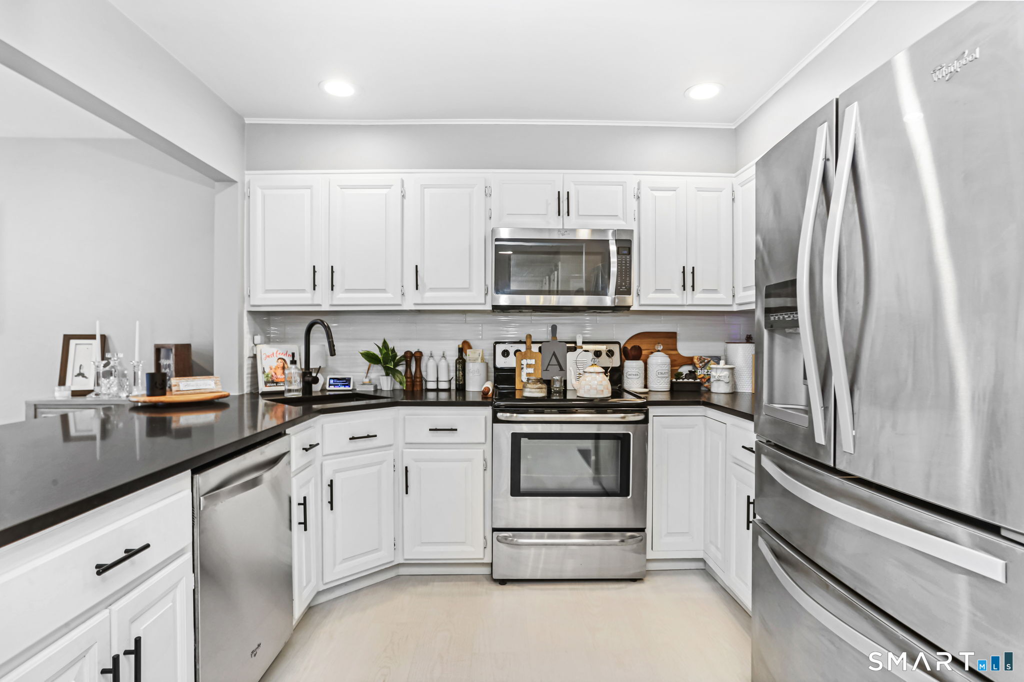 697 Cove Road APT 1B