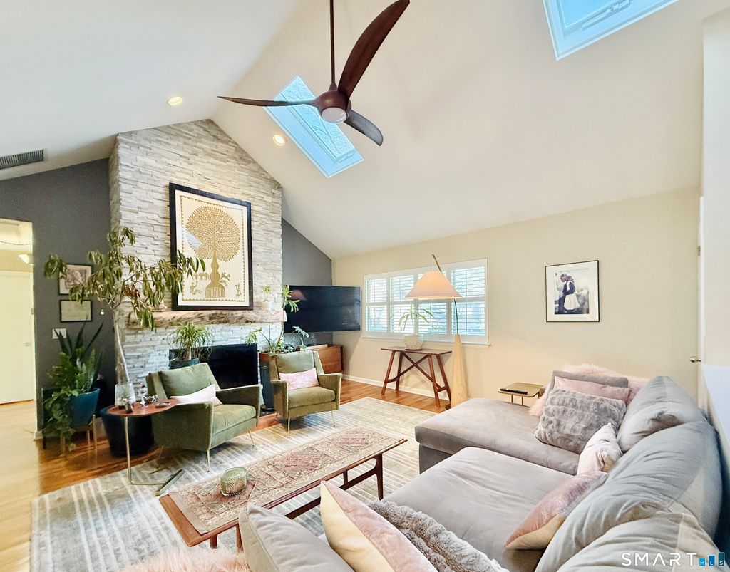 Photo of 2289 Bedford Street #H13, Stamford, CT 06905 (MLS # 24144412)