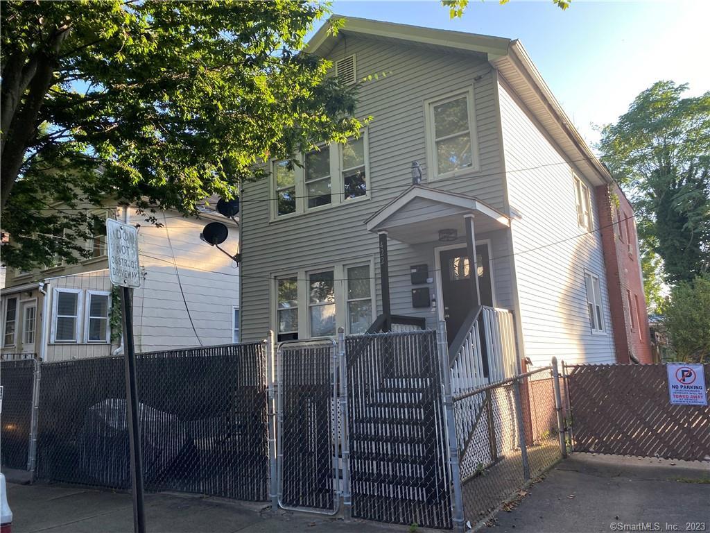 422 Blatchley Avenue