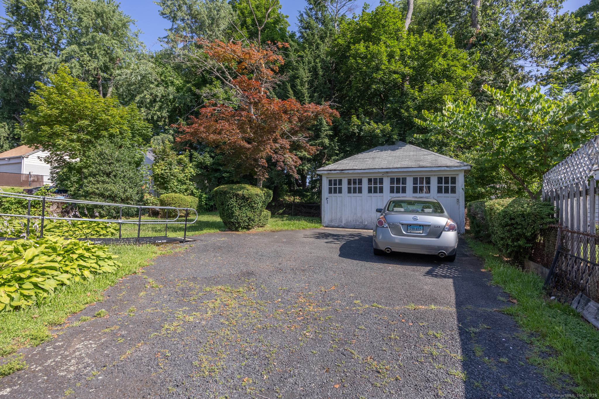 Hartford, Connecticut 06112, United States, 4 Bedrooms Bedrooms, ,2 BathroomsBathrooms,Residential,Active,174841