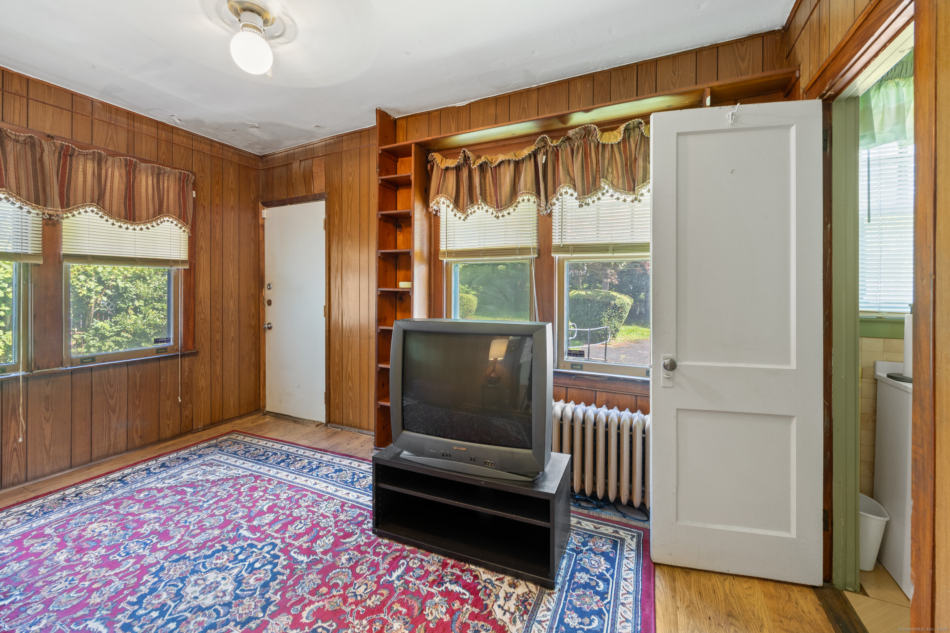 Hartford, Connecticut 06112, United States, 4 Bedrooms Bedrooms, ,2 BathroomsBathrooms,Residential,Active,174841