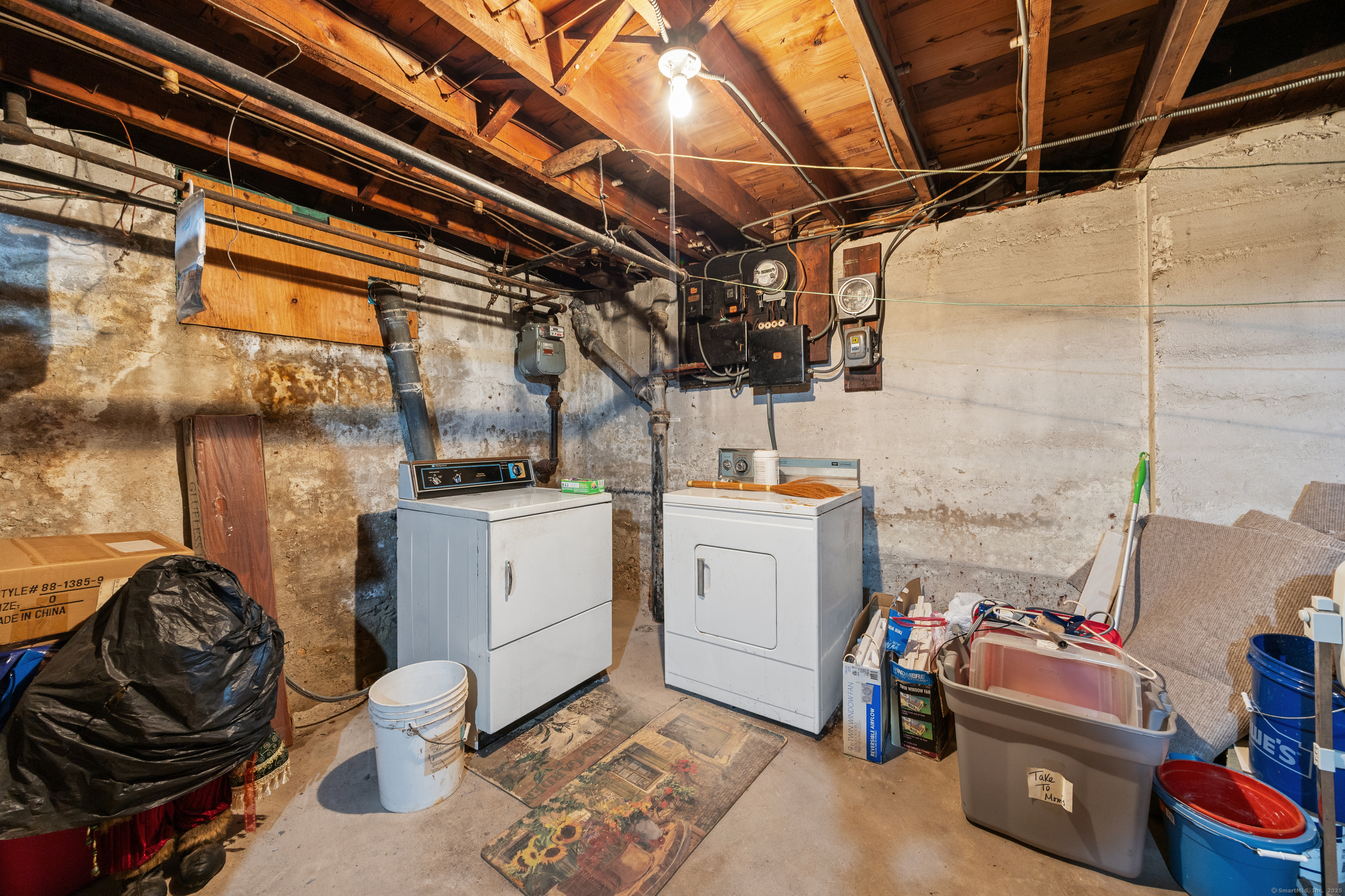 Hartford, Connecticut 06112, United States, 4 Bedrooms Bedrooms, ,2 BathroomsBathrooms,Residential,Active,174841