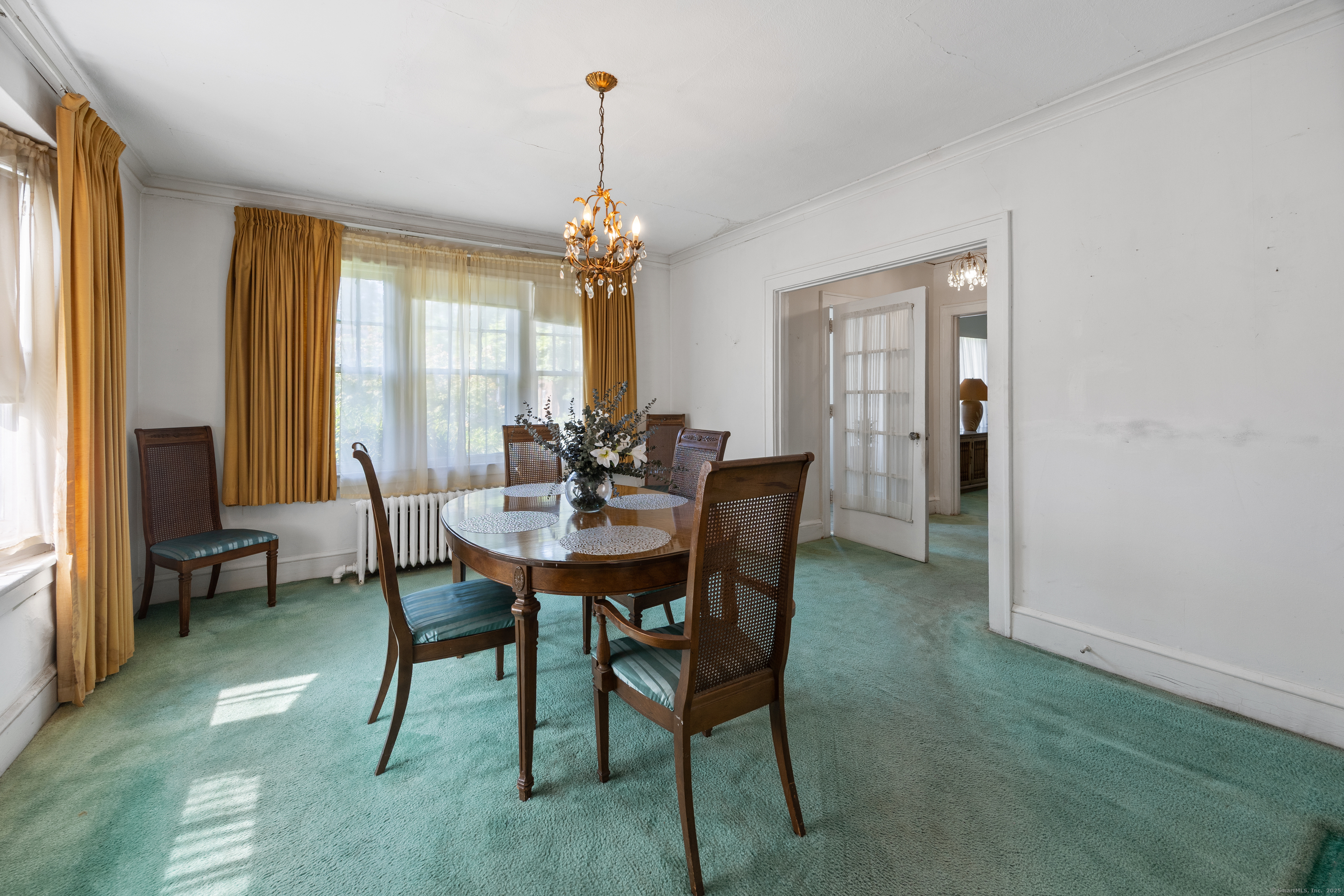 Hartford, Connecticut 06112, United States, 4 Bedrooms Bedrooms, ,2 BathroomsBathrooms,Residential,Active,174841