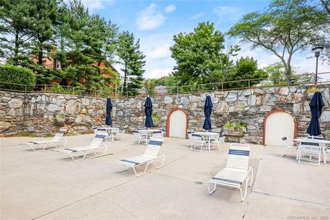 Tiny photo for 2625 Park Avenue #6M, Bridgeport, CT 06604 (MLS # 24143410)