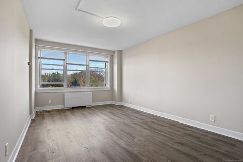 Tiny photo for 2625 Park Avenue #6M, Bridgeport, CT 06604 (MLS # 24143410)