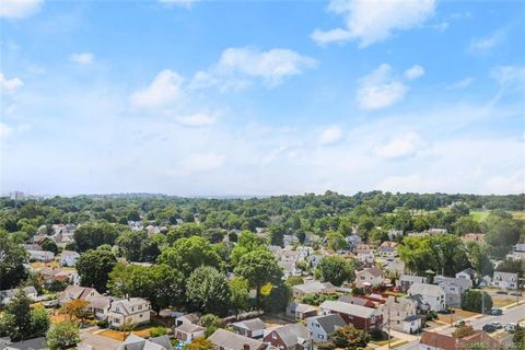 Tiny photo for 2625 Park Avenue #6M, Bridgeport, CT 06604 (MLS # 24143410)