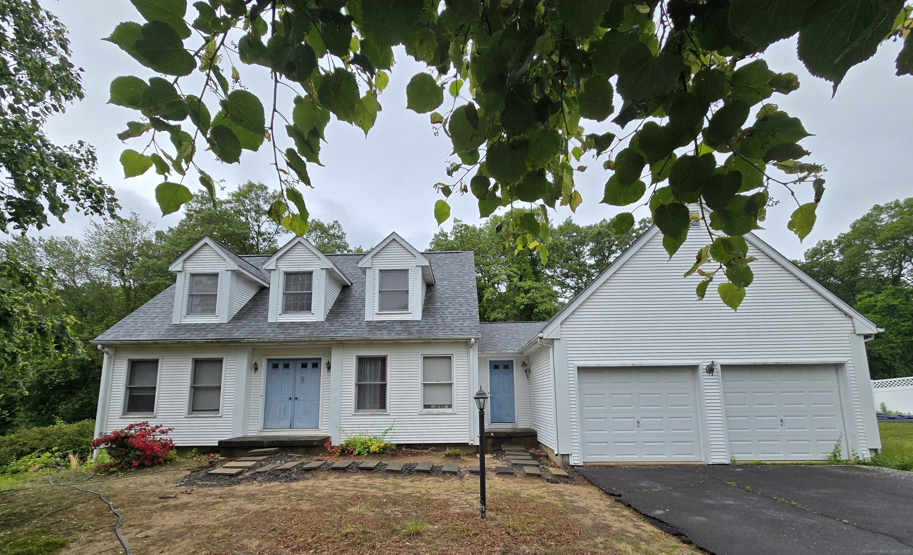 16 Landing Circle, Windsor, Connecticut image 1