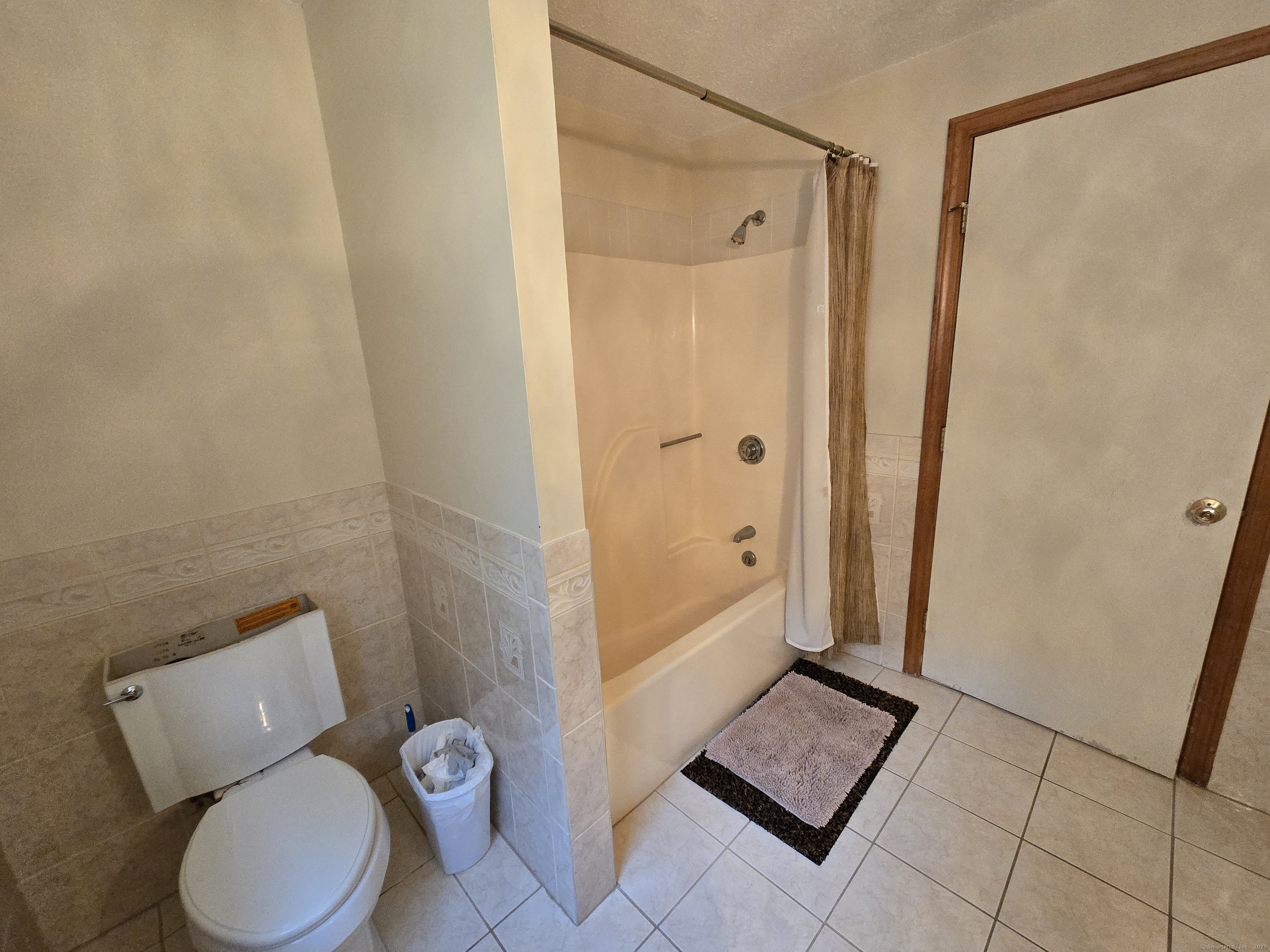 16 Landing Circle, Windsor, Connecticut image 22