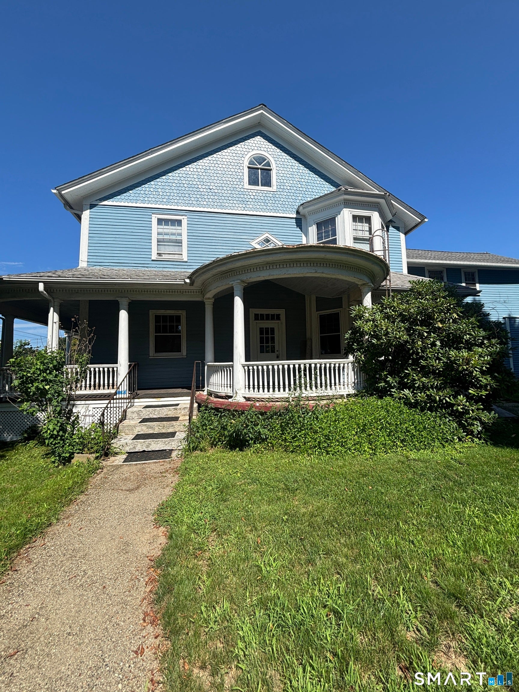24 Broadway Street