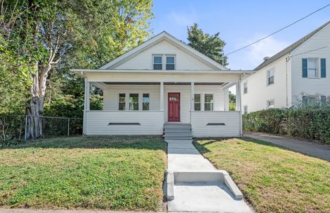 8 Aramamet Street Windsor CT 06095
