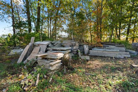 Tiny photo for 55,94,100 Hubbard Hi Klocek Road, Killingly, CT 06329 (MLS # 24131289)