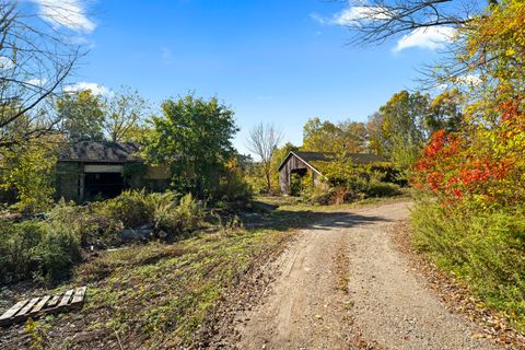 Tiny photo for 55,94,100 Hubbard Hi Klocek Road, Killingly, CT 06329 (MLS # 24131289)