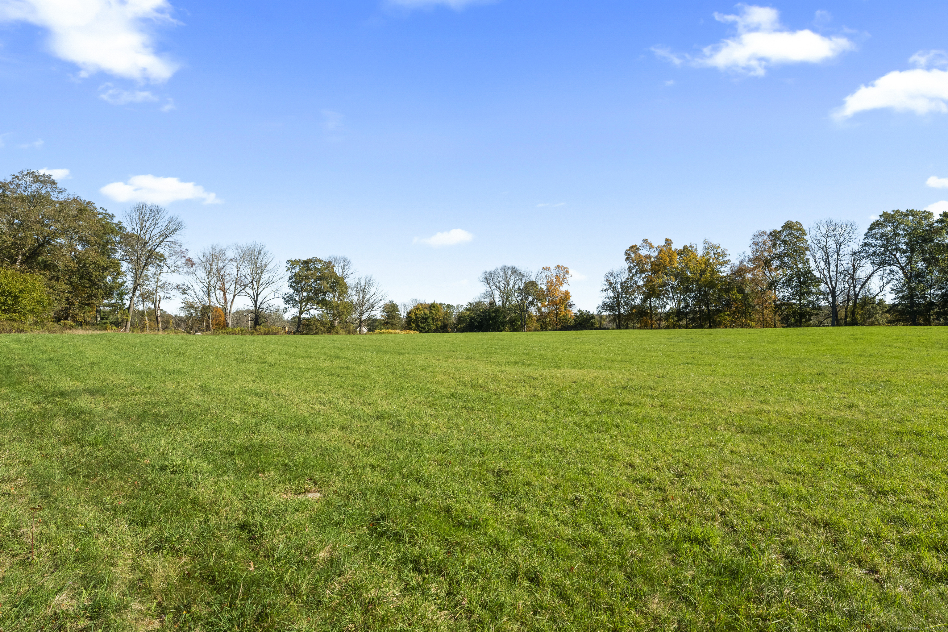 55,94,100 Hubbard Hill, 2 Klocek Road