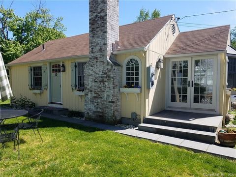 Photo of 5 Rowland Place, Westport, CT 06880 (MLS # 24169134)