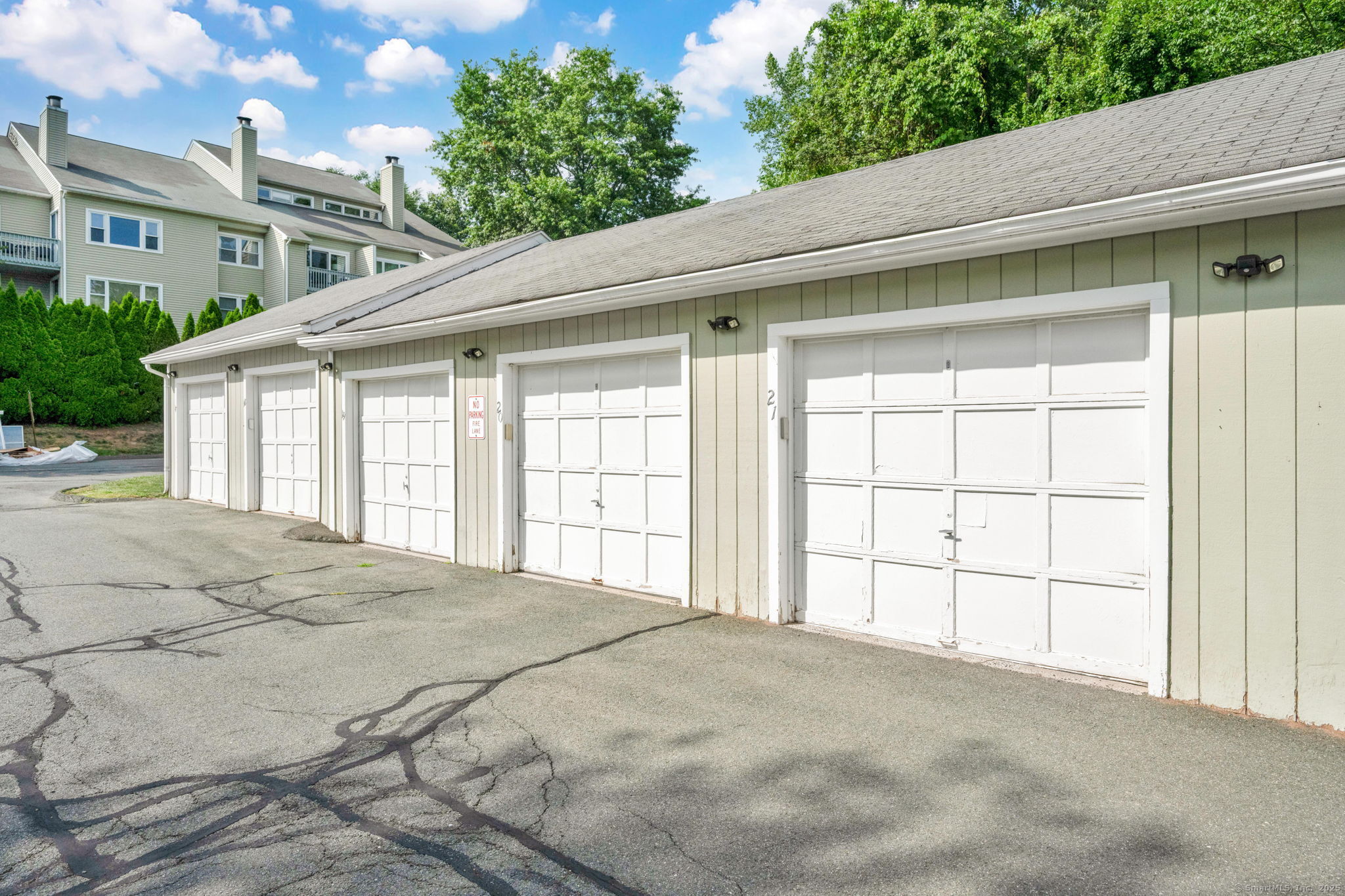 409 Carlton Lane 409