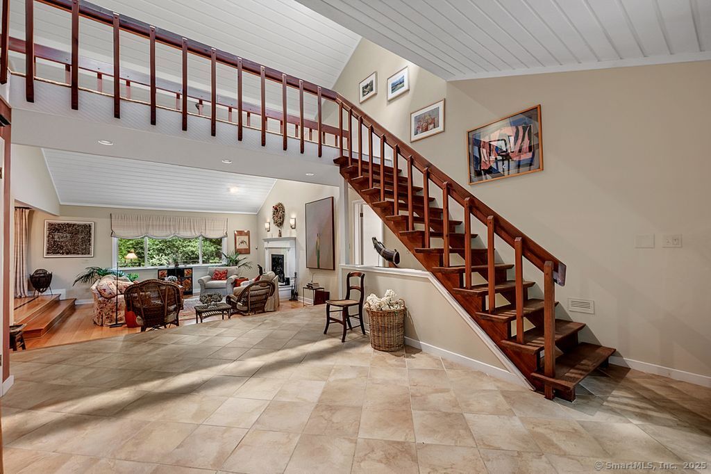 32 Plumb Brook Road