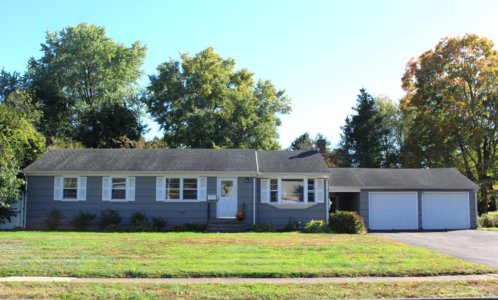 Photo of 131 Country Lane, East Hartford, CT 06118 (MLS # 24132492)