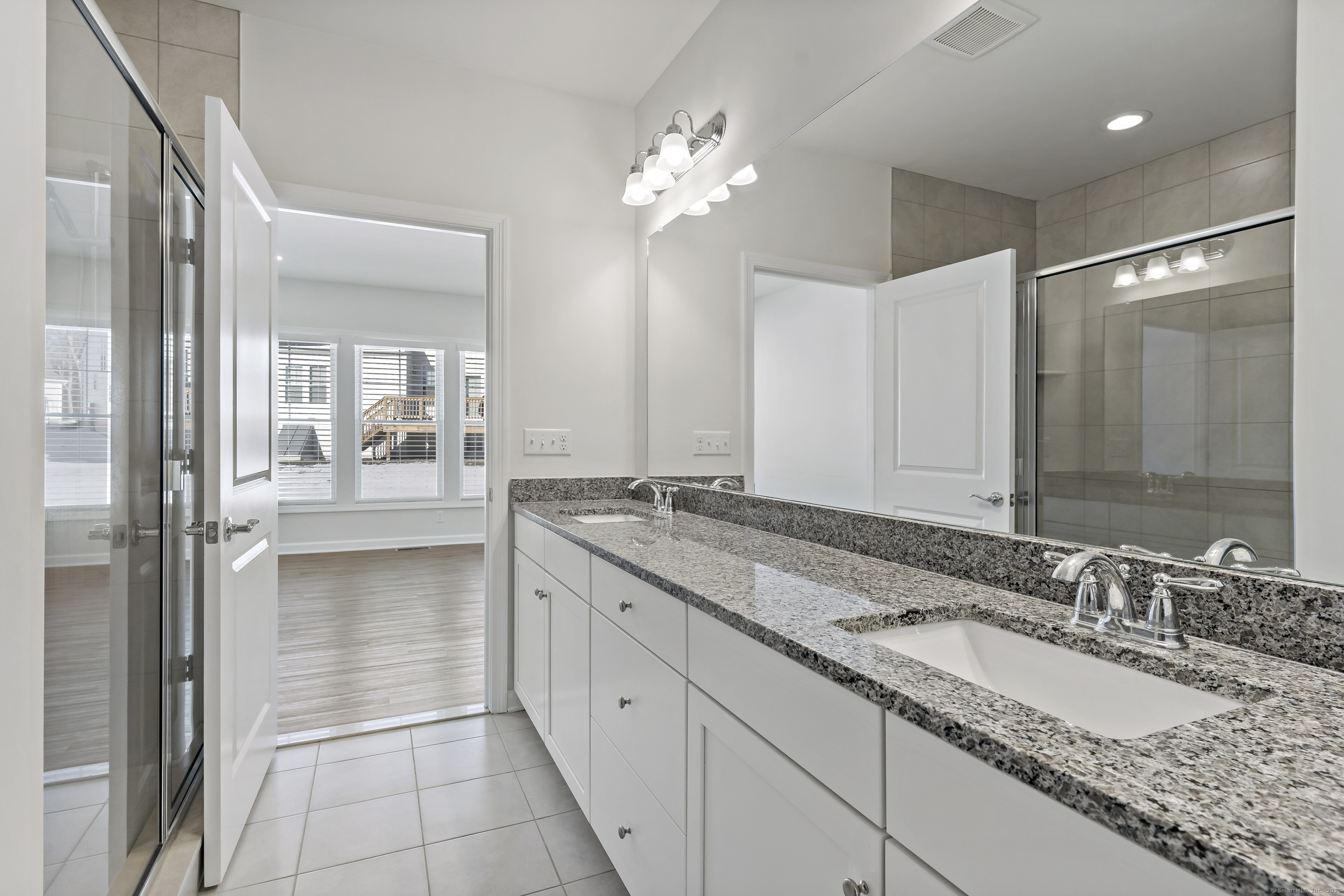 922 Tillinghast Drive #922, Oxford, Connecticut image 7