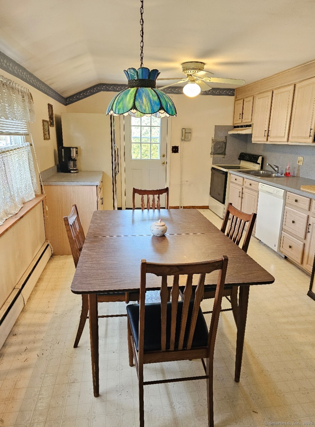 112 Henderson Drive, East Hartford, Connecticut image 5
