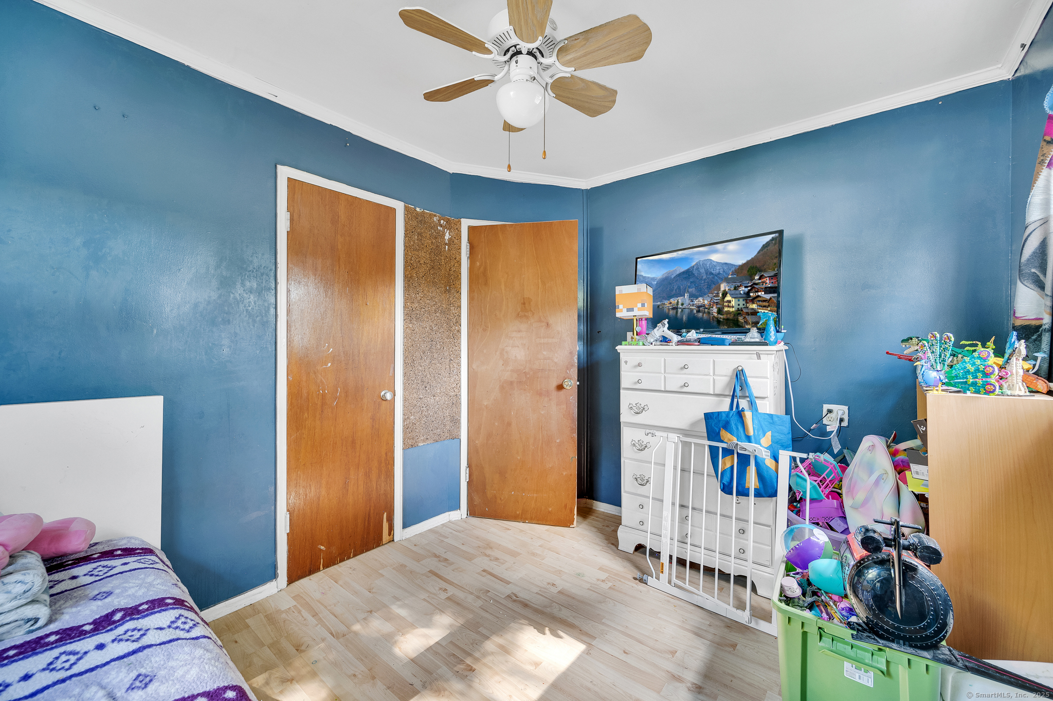 Newington, Connecticut 06111, United States, 2 Bedrooms Bedrooms, ,2 BathroomsBathrooms,Residential,Pending,205342