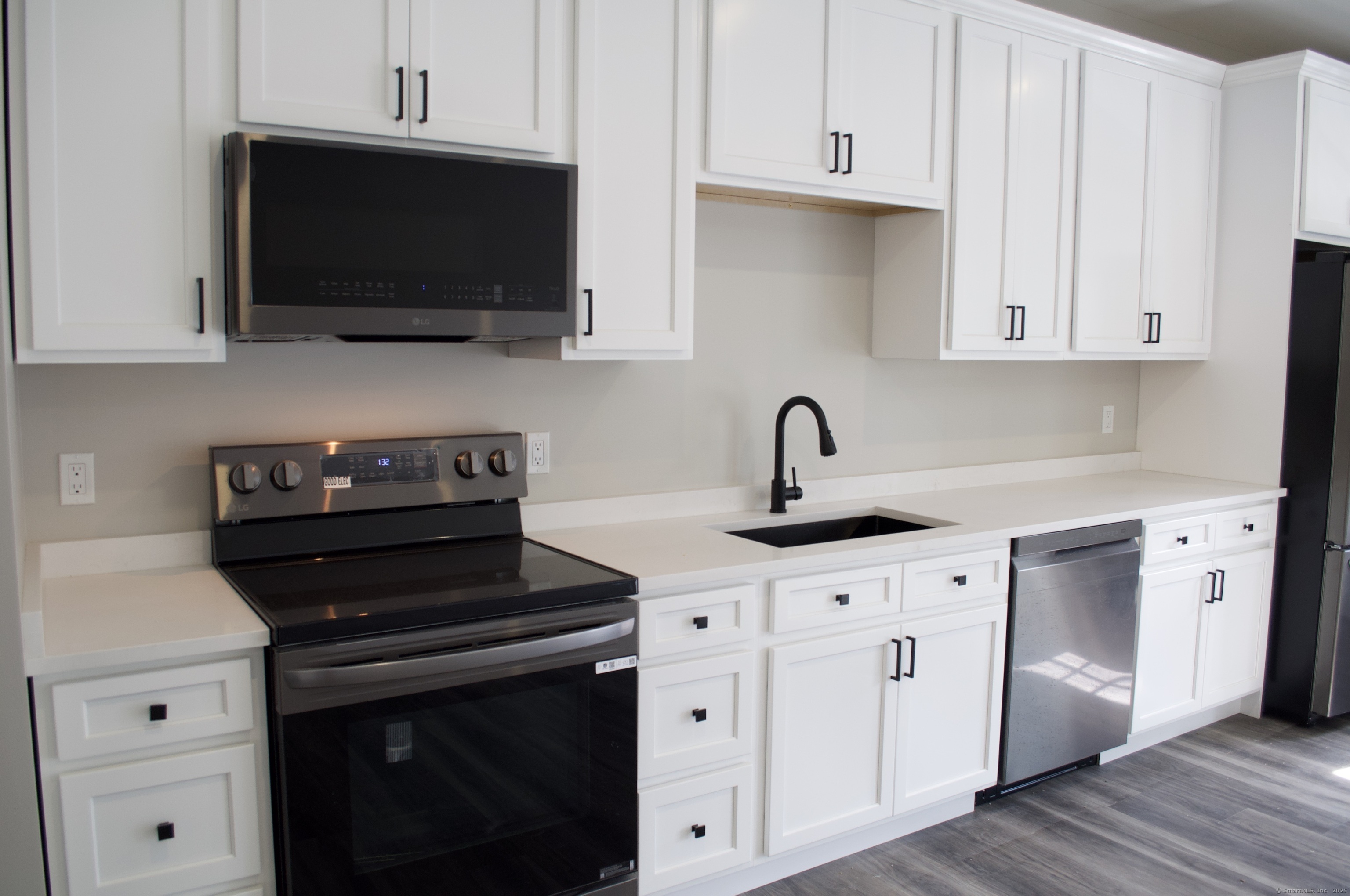 243 Echo Lake Road B6