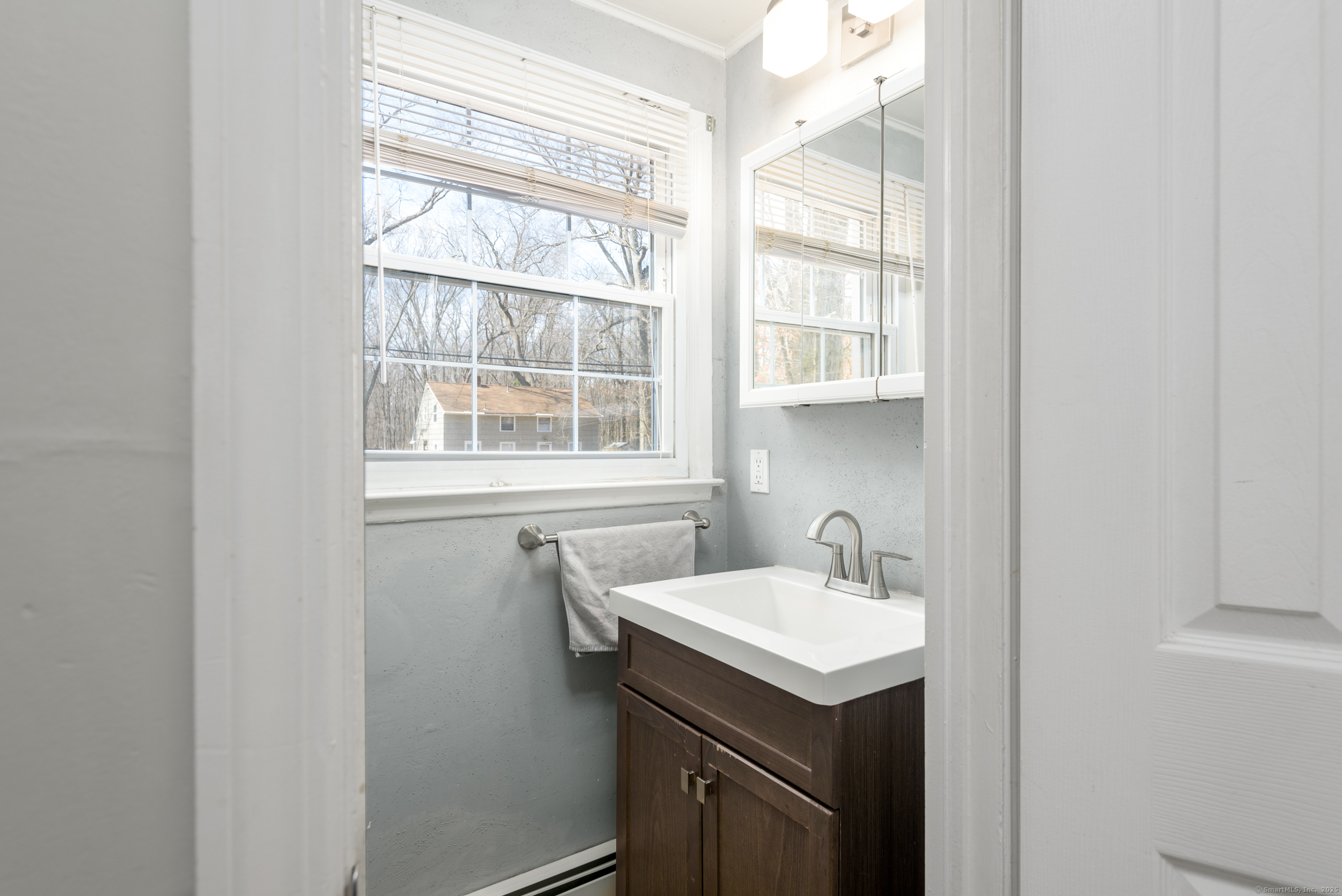 32 Walker Lane, Bloomfield, Connecticut image 15