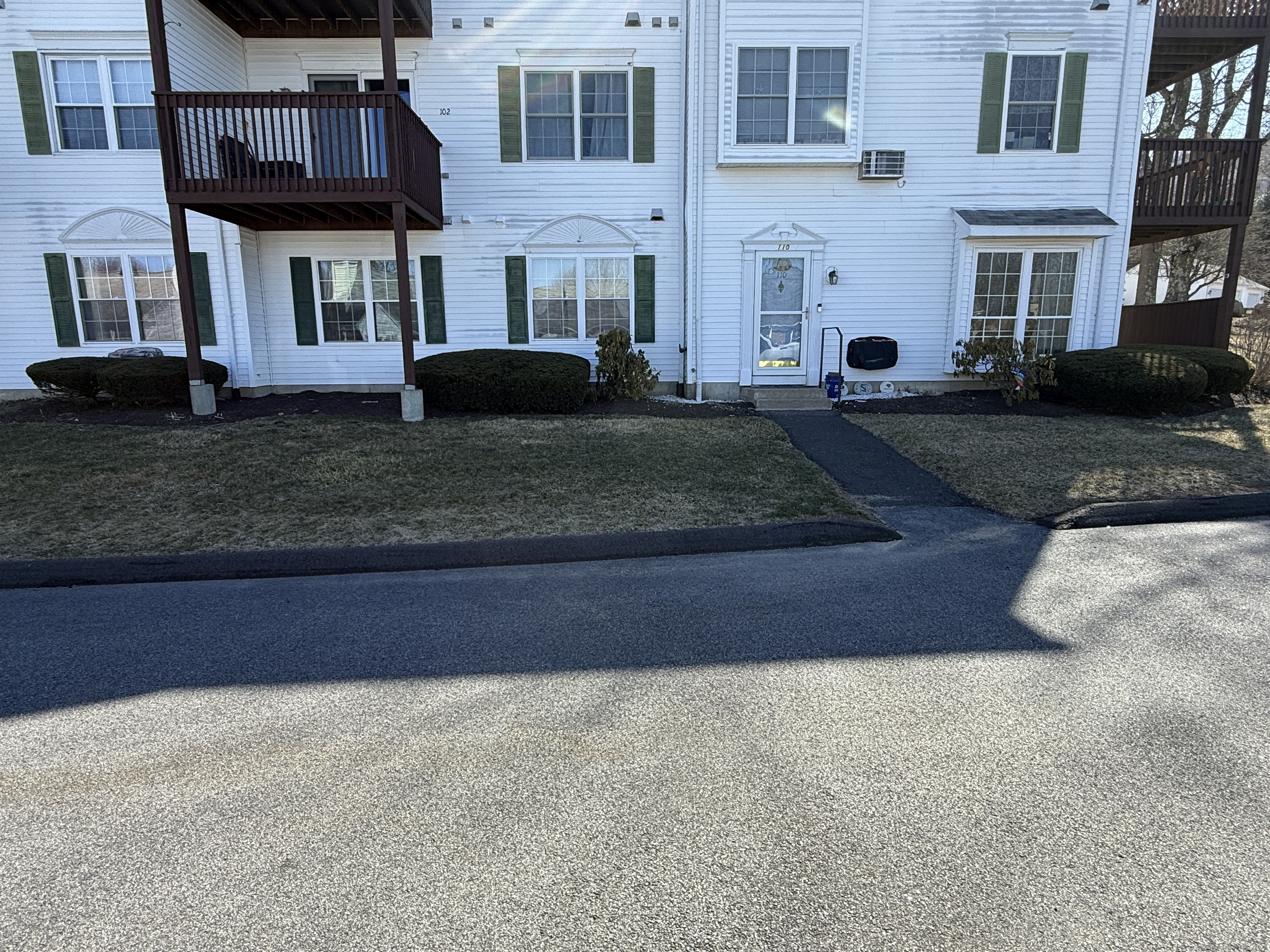 110 Berkshire Oval #110, Torrington, Connecticut image 1