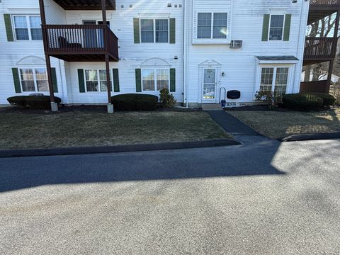 MLS: 24082978