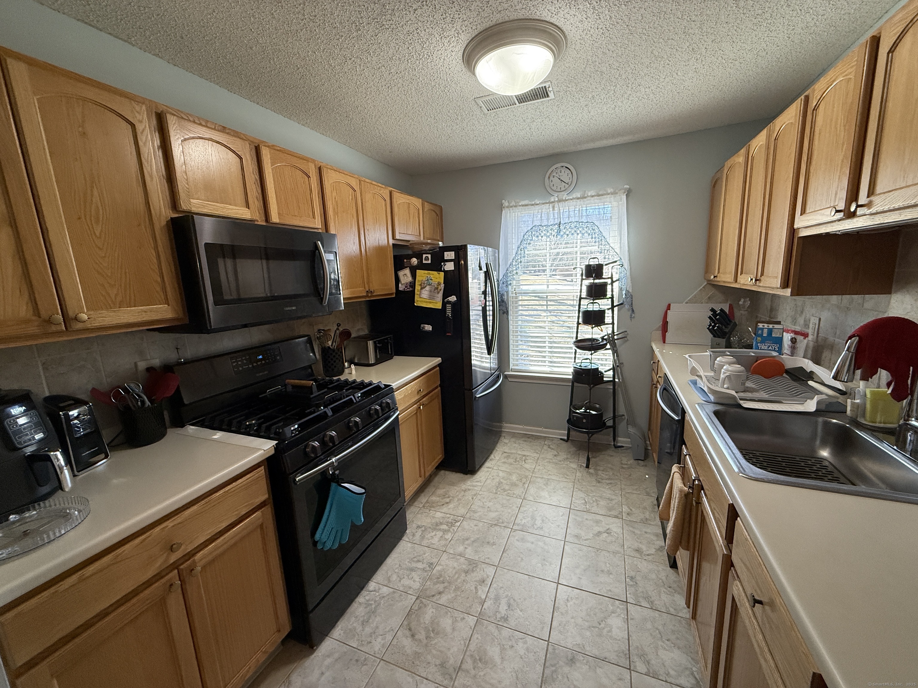 110 Berkshire Oval #110, Torrington, Connecticut image 7