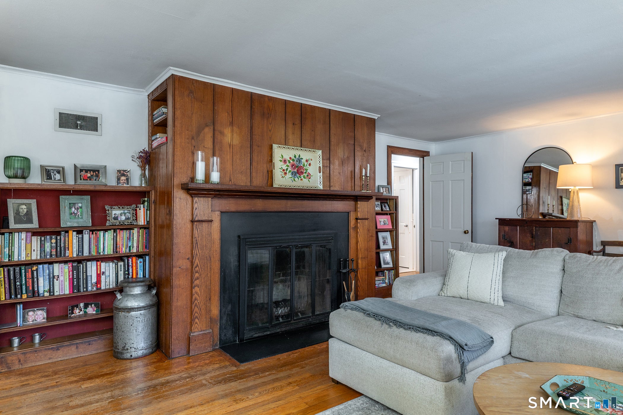 255 Woodbury Road