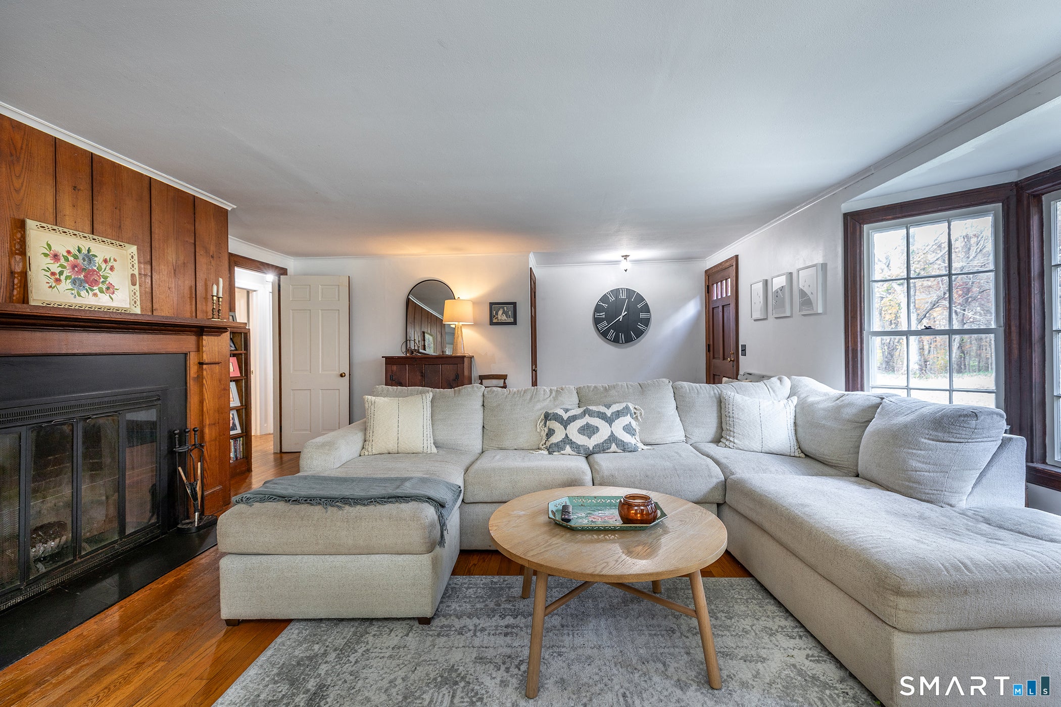 255 Woodbury Road