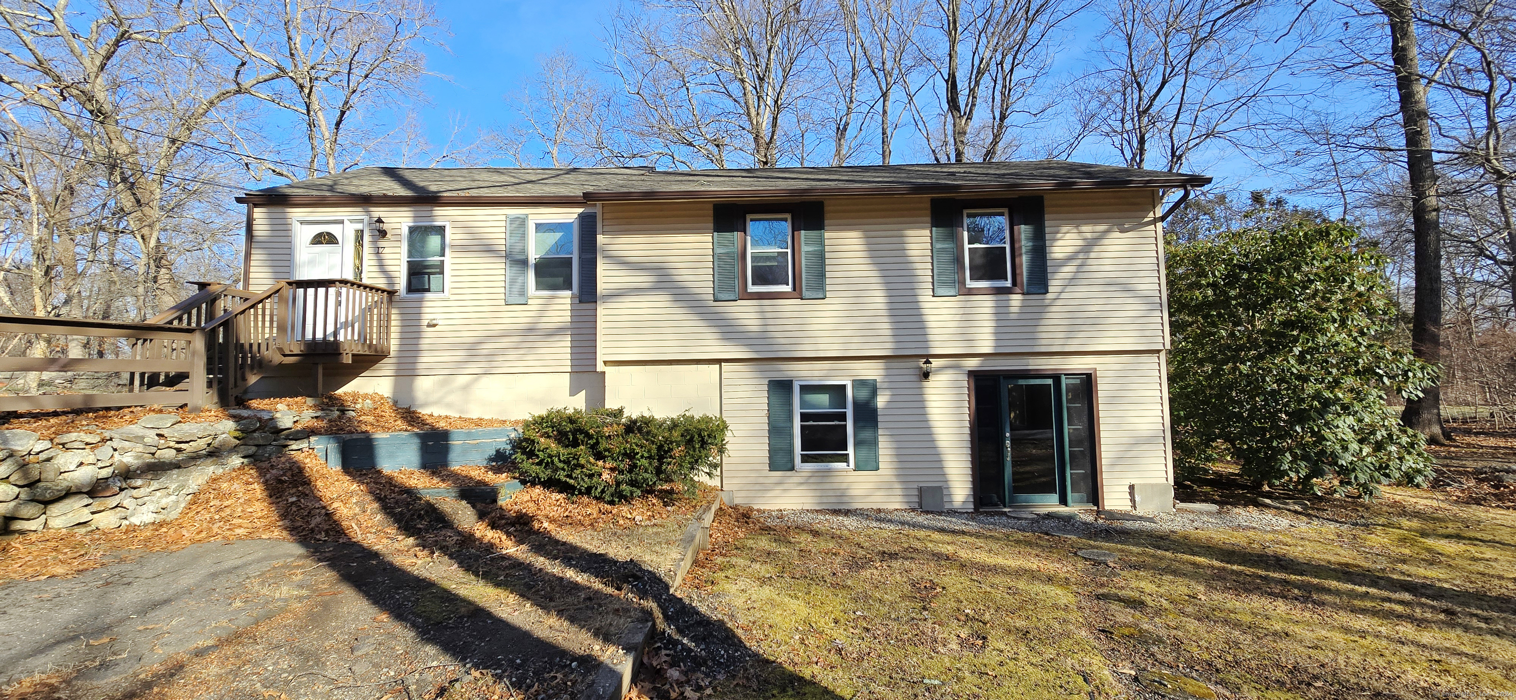 Photo 1 of 17 Ireland Drive, Coventry, Connecticut, $244,900, Web #: 24065088