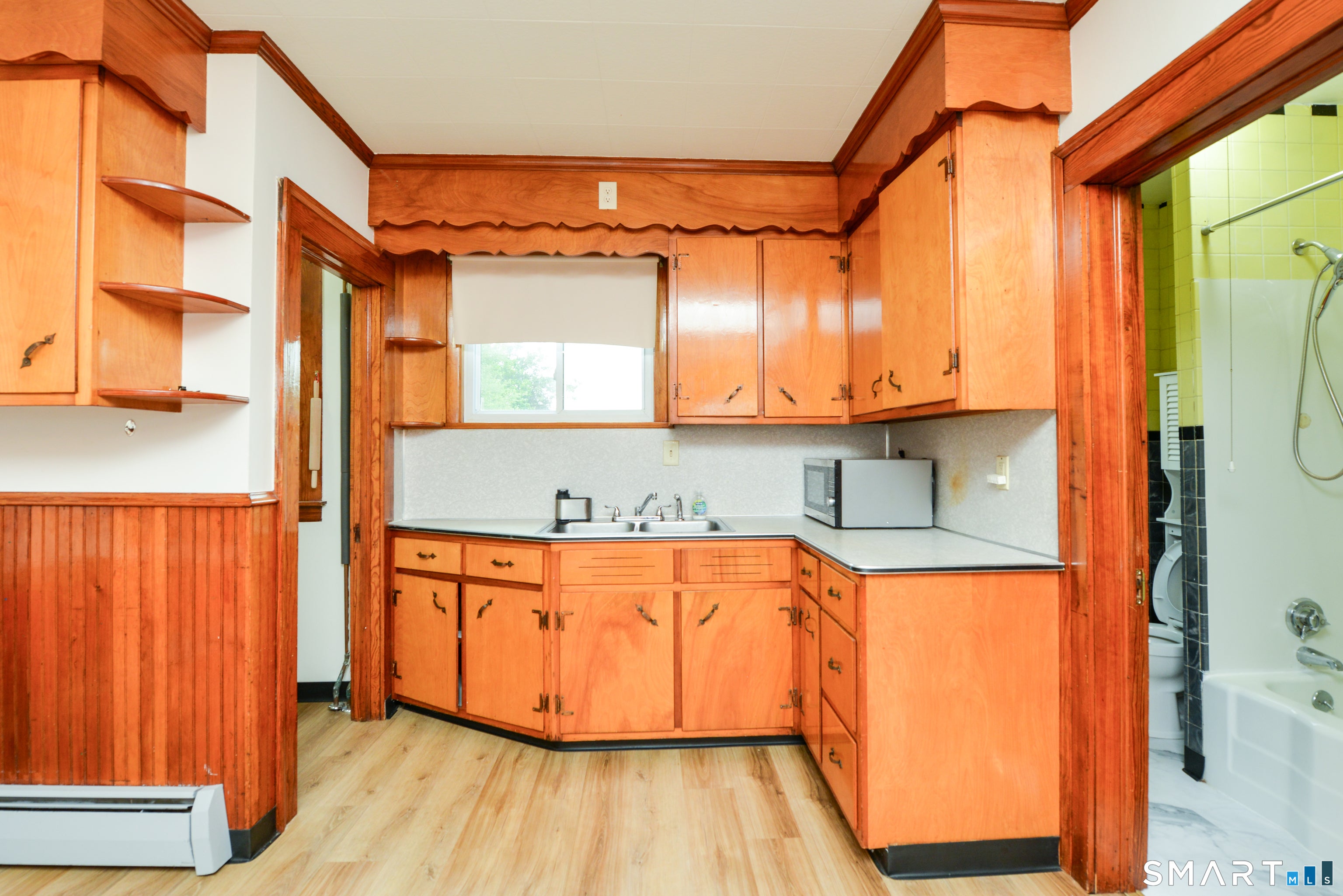 33 Zipp Avenue