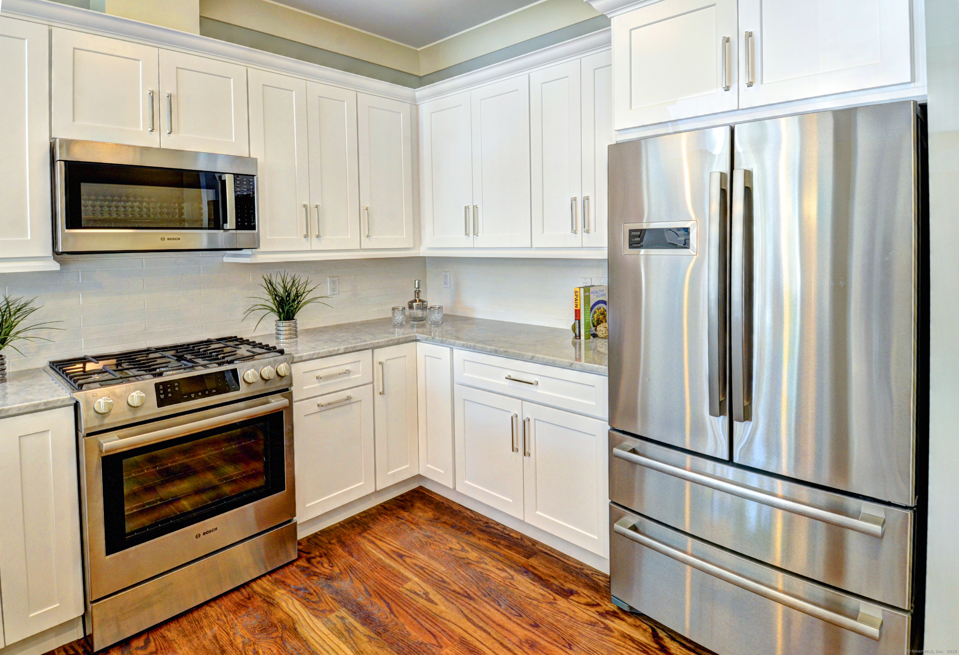 77 Leroy Avenue 204