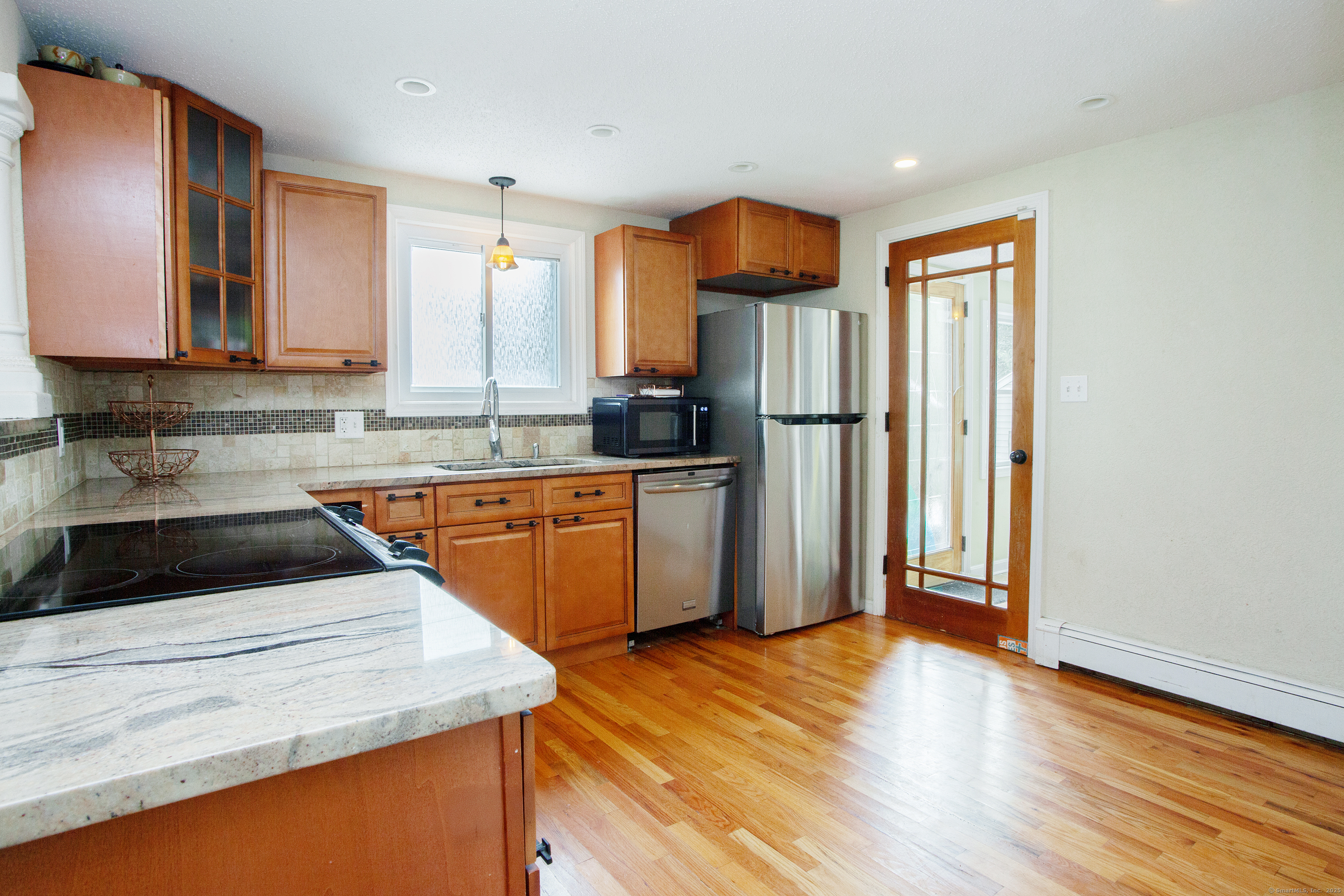 New Britain, Connecticut 06053, United States, 3 Bedrooms Bedrooms, ,2 BathroomsBathrooms,Residential,Pending,208787