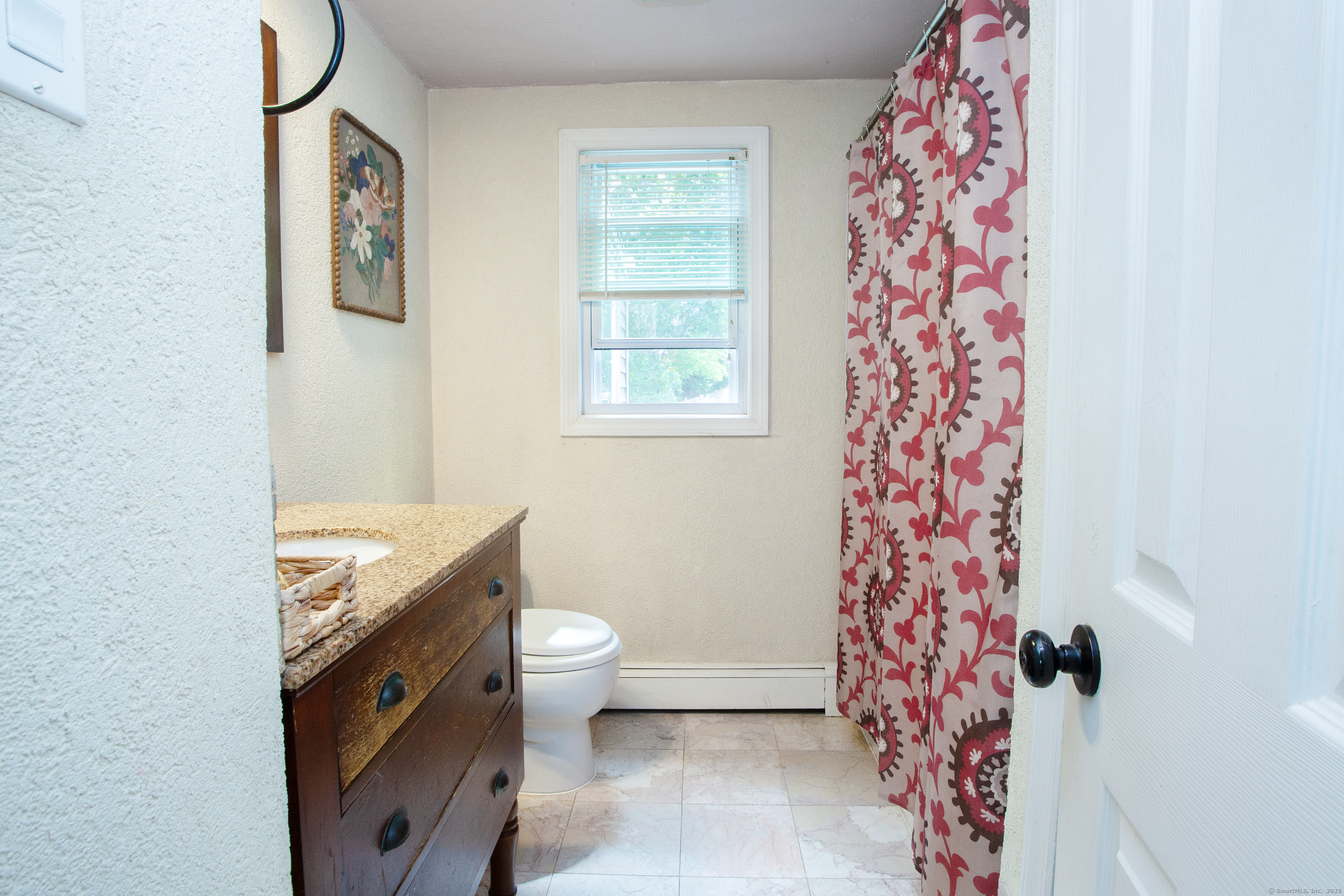 New Britain, Connecticut 06053, United States, 3 Bedrooms Bedrooms, ,2 BathroomsBathrooms,Residential,Pending,208787