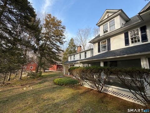 Homes For Sale - 190 North Avenue<br/> Westport, CT 06880