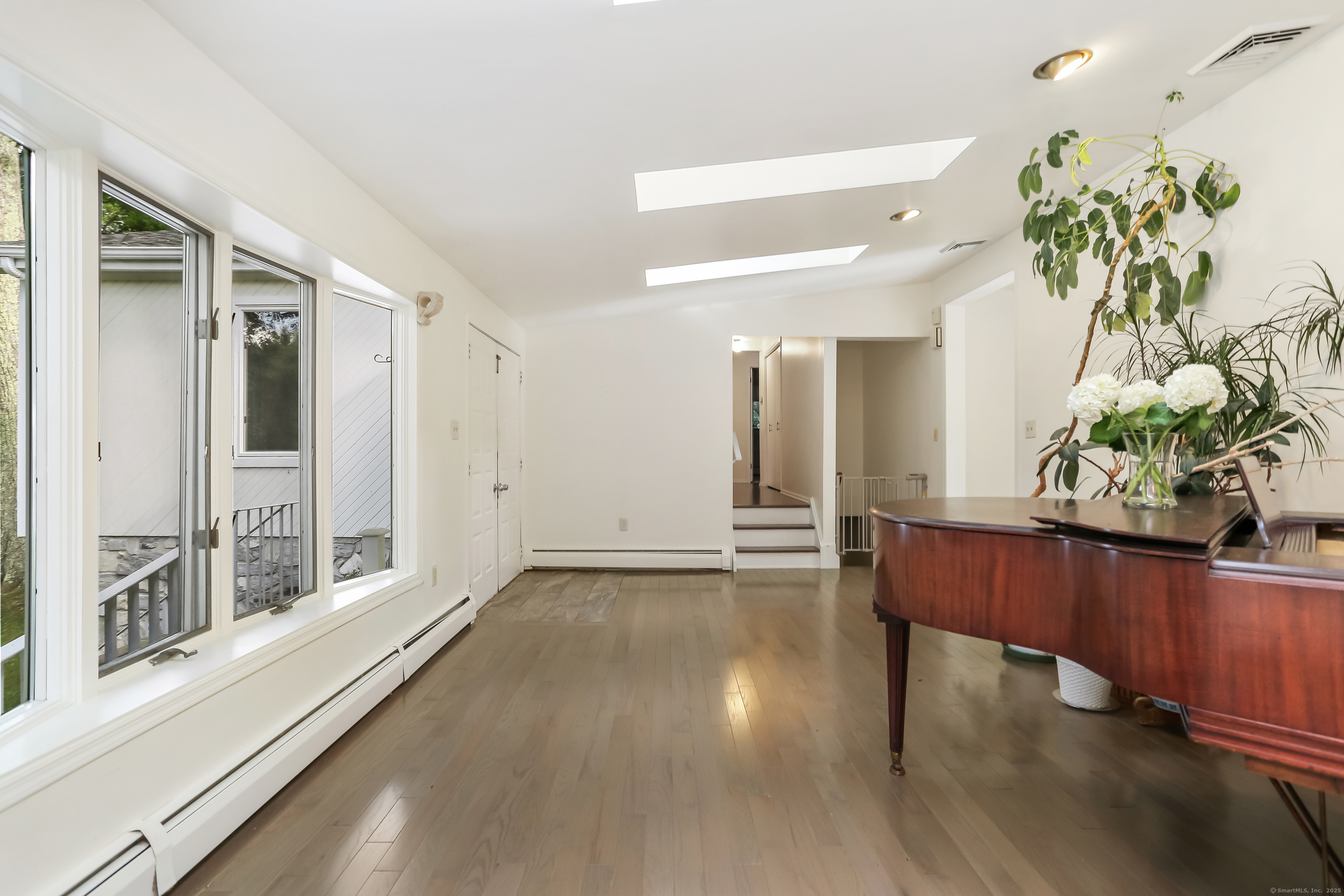 89 Cranbury Drive