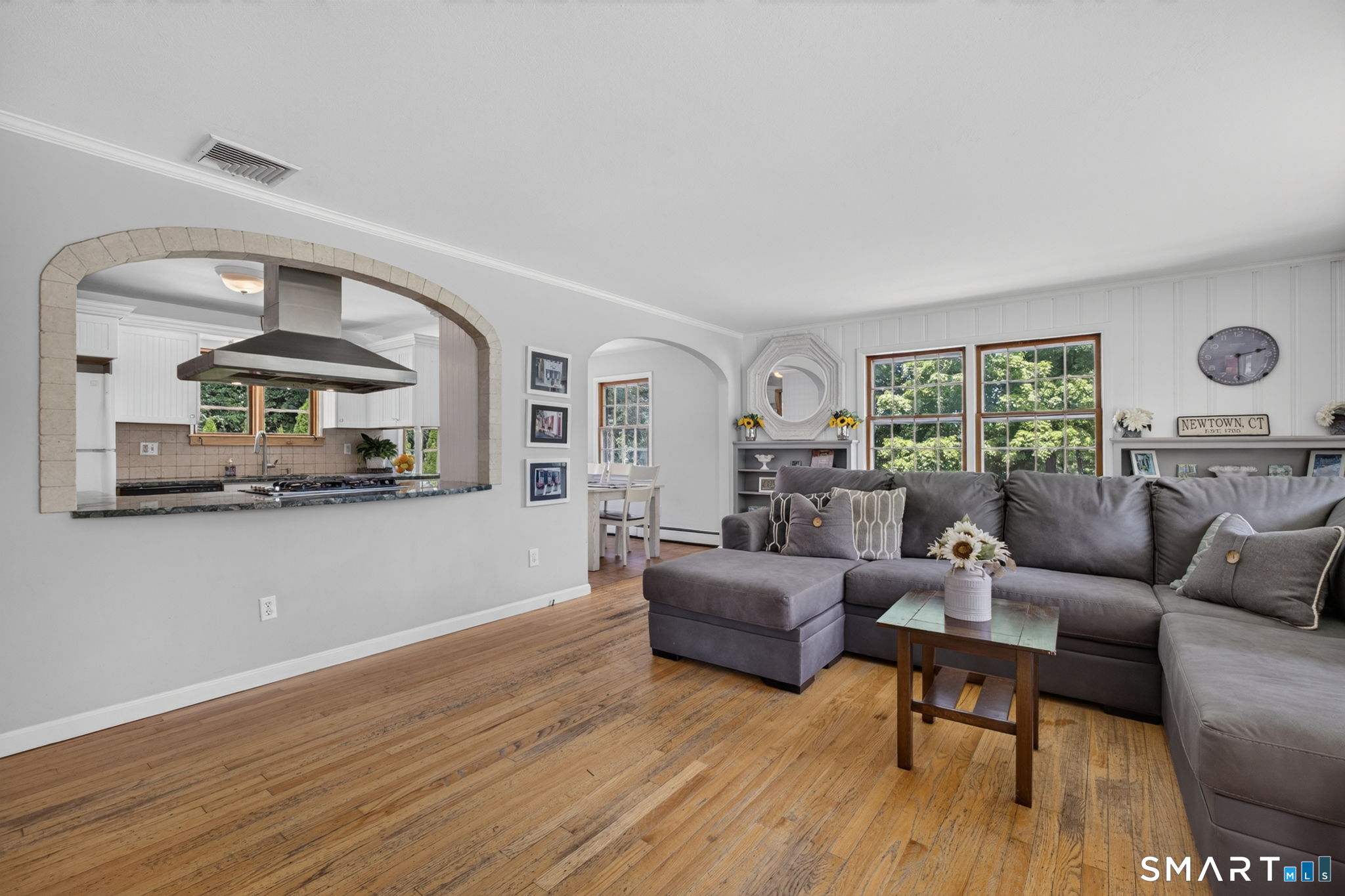 11 Sealand Drive