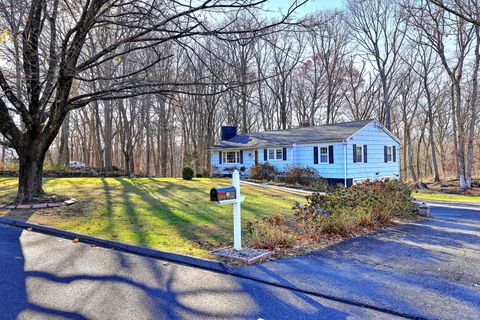 27 Osborn Lane Monroe CT 06468