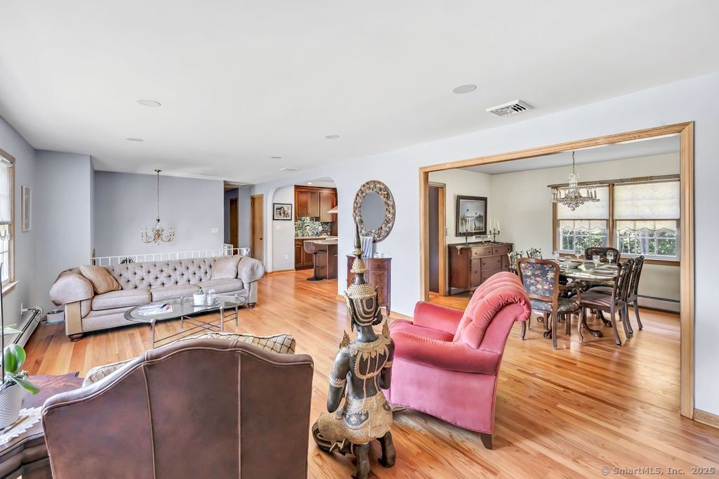 484 New England Lane