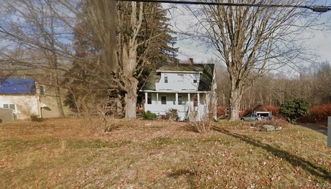827 Middle Turnpike East Manchester CT 06040