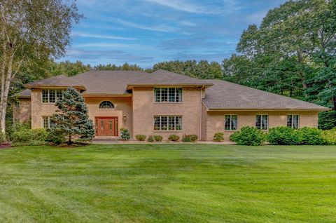 Single Family Residence in Southington CT 186 Mariondale Drive.jpg