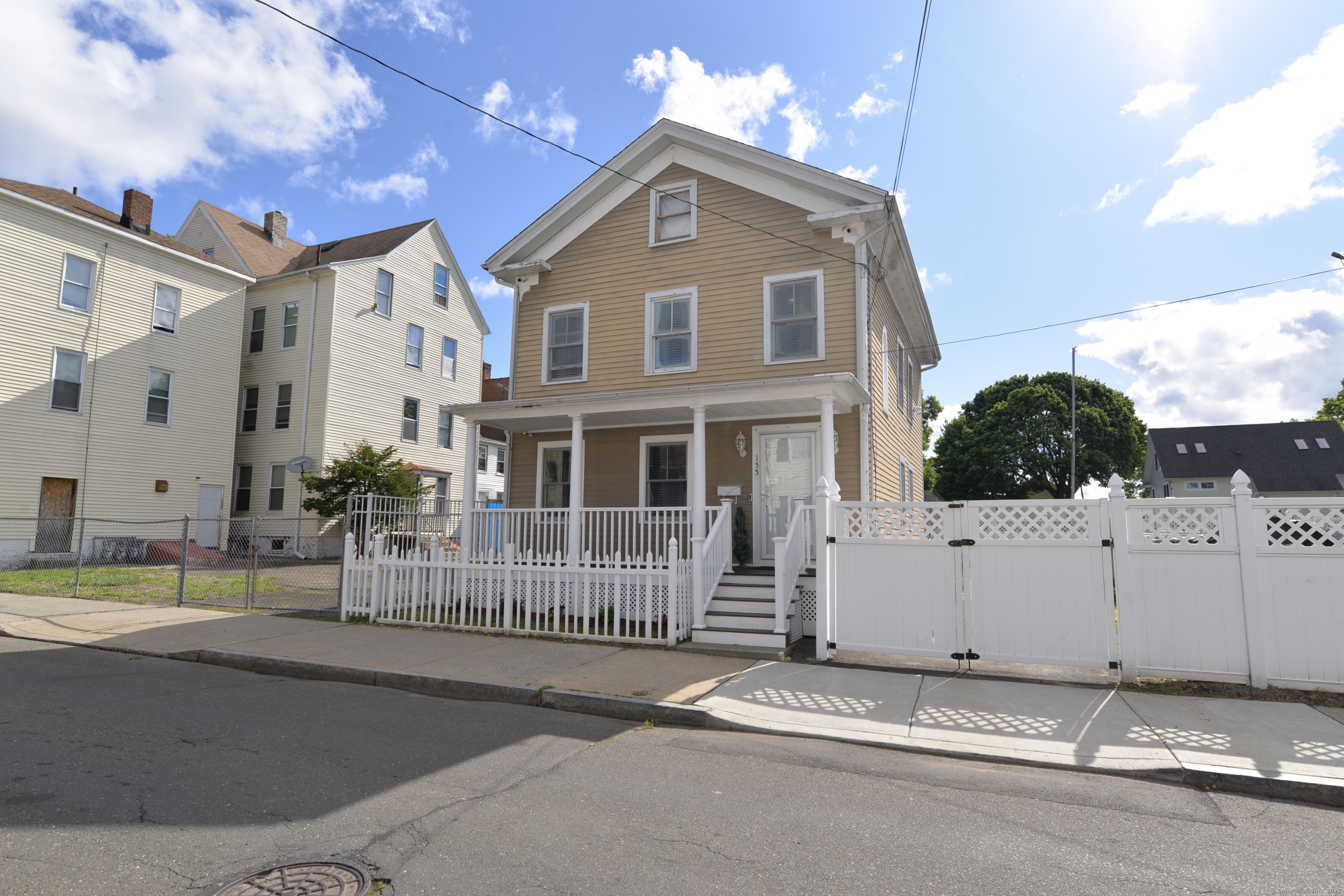 Property for Sale at Cedar Street, New Haven, Connecticut - Bedrooms: 3 
Bathrooms: 2 
Rooms: 8  - $349,000