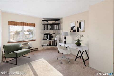 Tiny photo for 950 Cove Road #B6, Stamford, CT 06902 (MLS # 24151374)