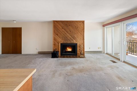 Tiny photo for 950 Cove Road #B6, Stamford, CT 06902 (MLS # 24151374)