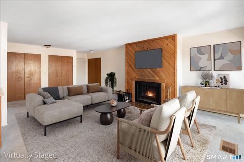 Tiny photo for 950 Cove Road #B6, Stamford, CT 06902 (MLS # 24151374)