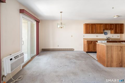 Tiny photo for 950 Cove Road #B6, Stamford, CT 06902 (MLS # 24151374)