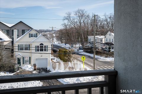 Tiny photo for 950 Cove Road #B6, Stamford, CT 06902 (MLS # 24151374)